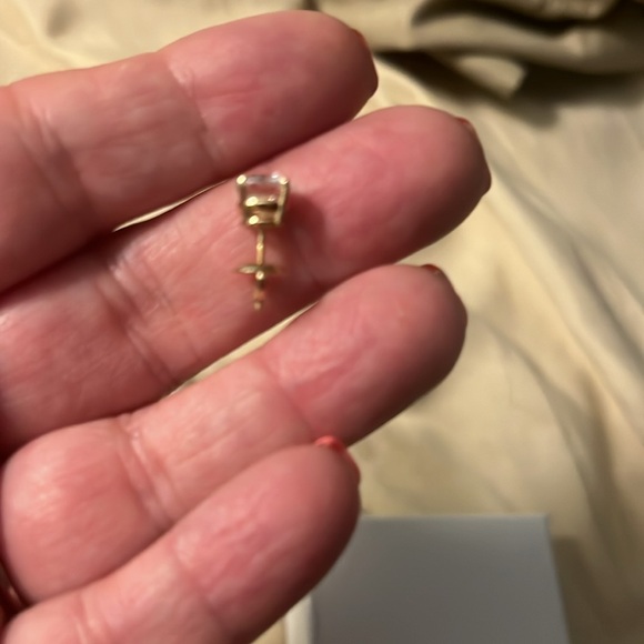 Lab created diamond studs. Agape Diamond Co . .80. Carat each - Picture 6 of 7